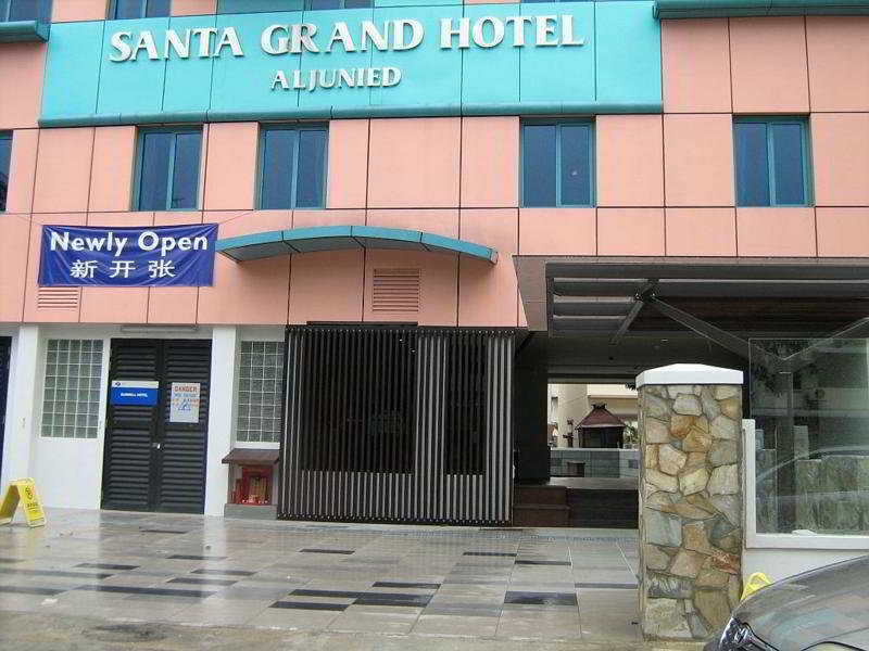 Santa Grand Hotel Aljunied Singapore Esterno foto